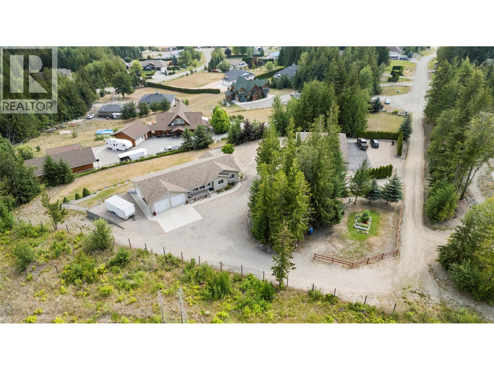 1406 Huckleberry Drive, Sorrento, British Columbia  V0E 2W1 - Photo 3 - 10395158