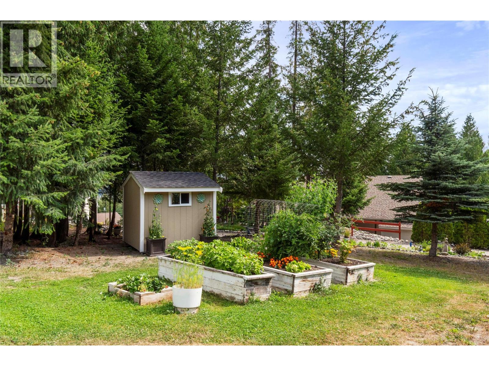 1406 Huckleberry Drive, Sorrento, British Columbia  V0E 2W1 - Photo 40 - 10395158