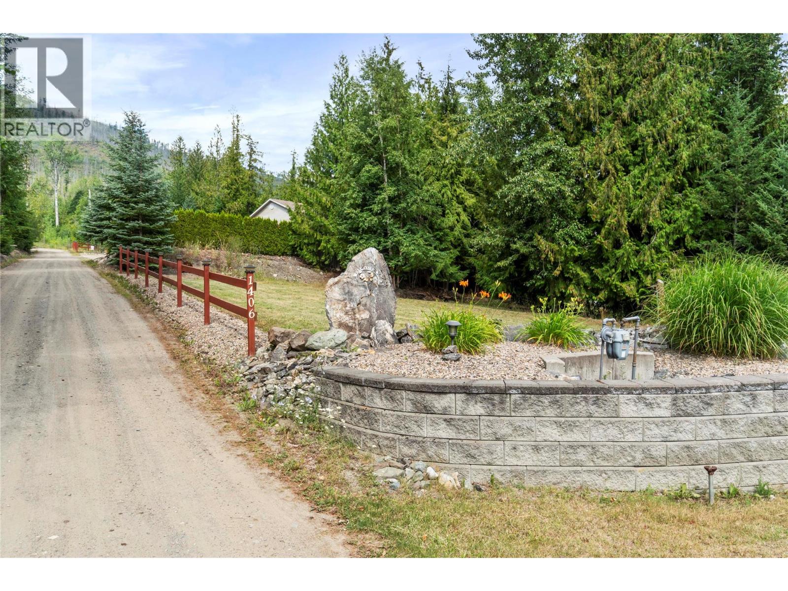1406 Huckleberry Drive, Sorrento, British Columbia  V0E 2W1 - Photo 46 - 10395158