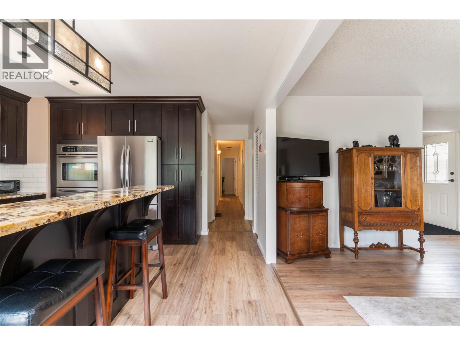 1961 16 Street Ne, Salmon Arm, British Columbia V1E 3Z8 - Photo 11 - 10395440
