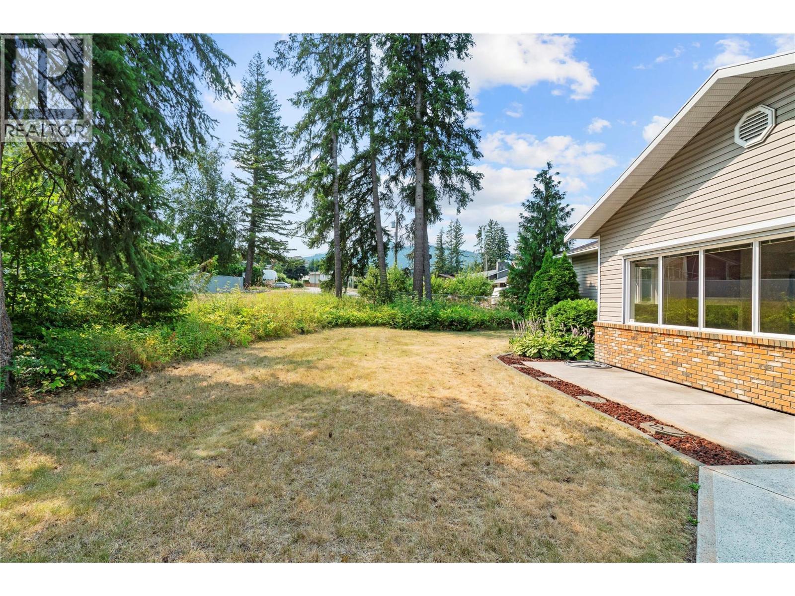 151 25 Street Ne, Salmon Arm, British Columbia V1E 2A8 - Photo 35 - 10396098