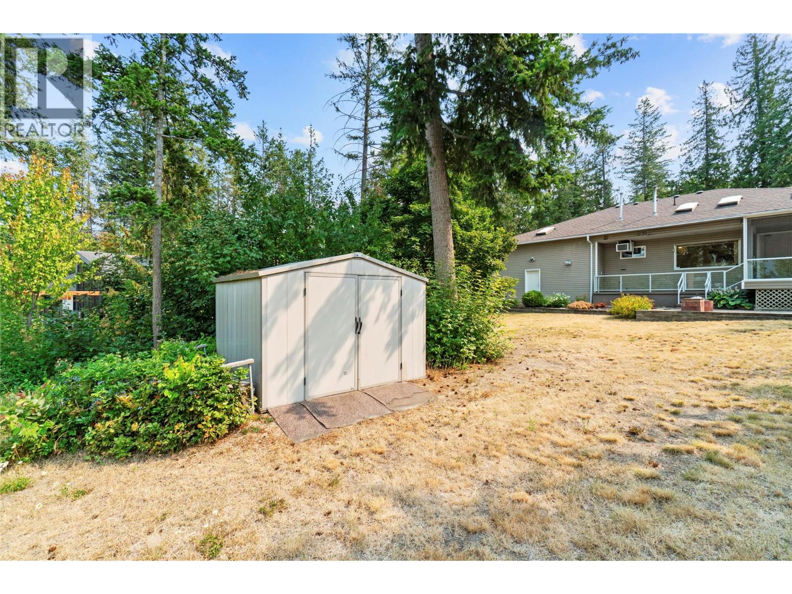 151 25 Street Ne, Salmon Arm, British Columbia V1E 2A8 - Photo 40 - 10396098