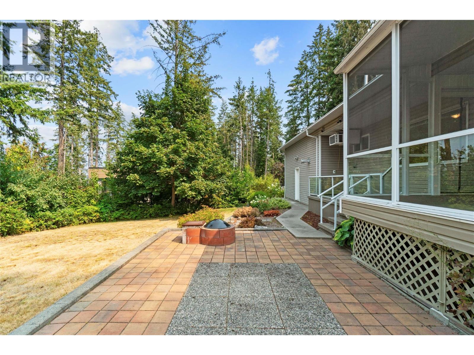 151 25 Street Ne, Salmon Arm, British Columbia V1E 2A8 - Photo 41 - 10396098