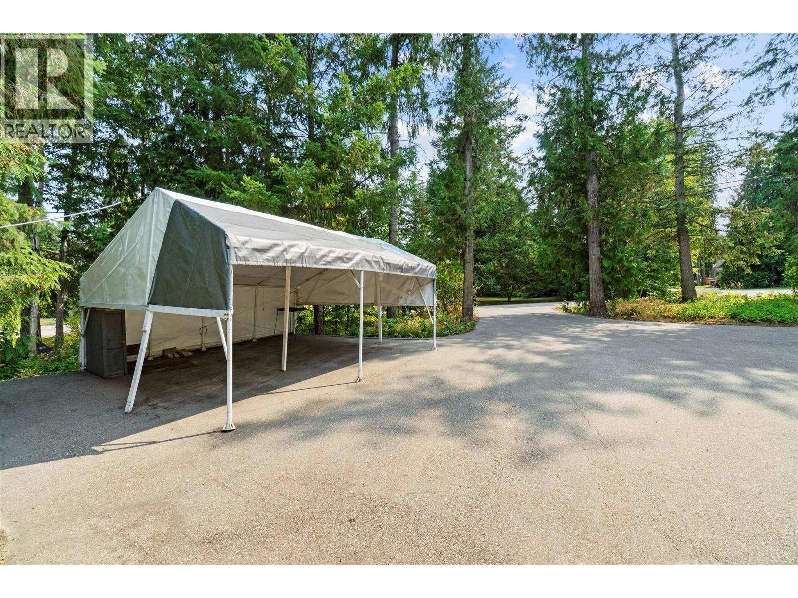 151 25 Street Ne, Salmon Arm, British Columbia V1E 2A8 - Photo 42 - 10396098