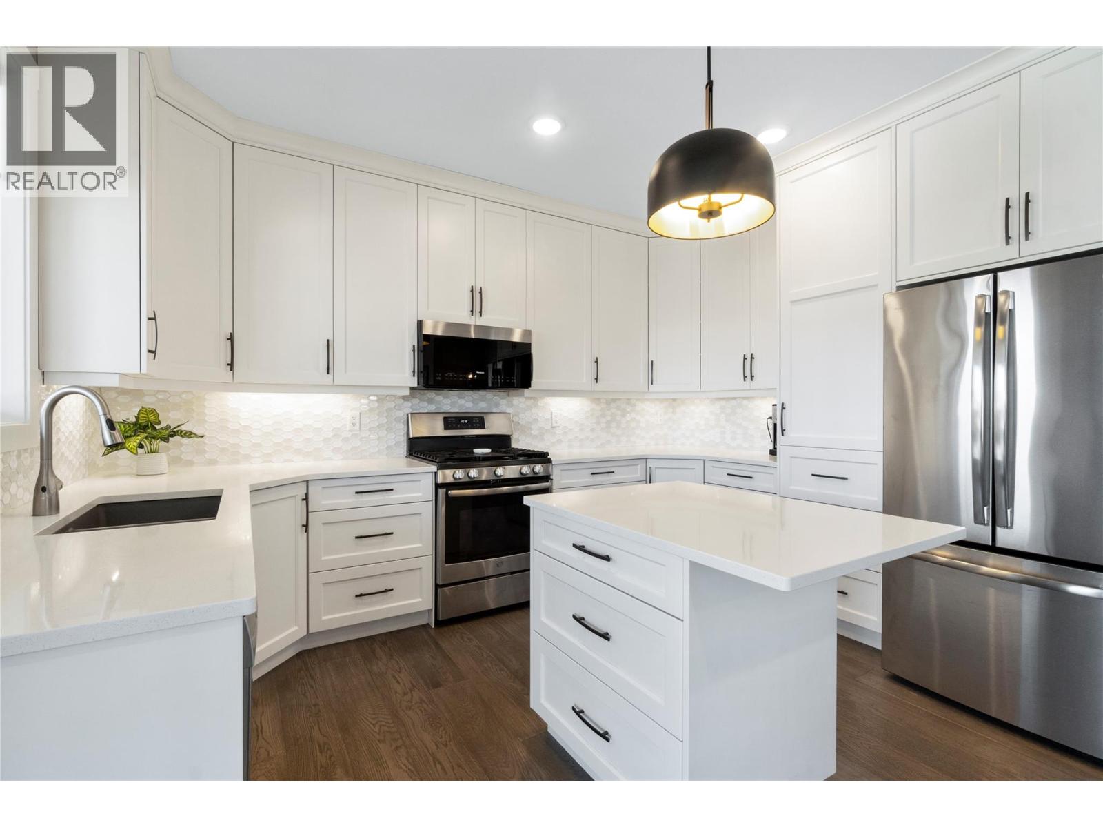 1791 10 Street Sw Unit# 37, Salmon Arm, British Columbia  V1E 0E9 - Photo 5 - 10396546