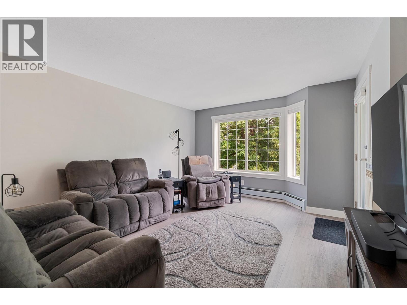 251 6 Street Se Unit# 303, Salmon Arm, British Columbia V1E 1J9 - Photo 12 - 10396983