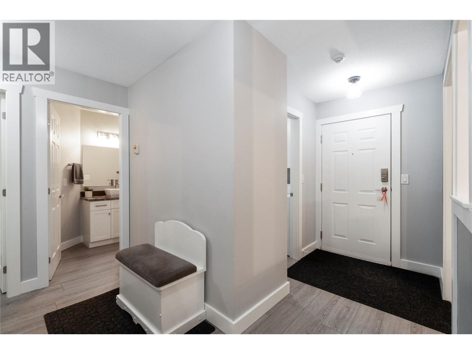 251 6 Street Se Unit# 303, Salmon Arm, British Columbia V1E 1J9 - Photo 16 - 10396983