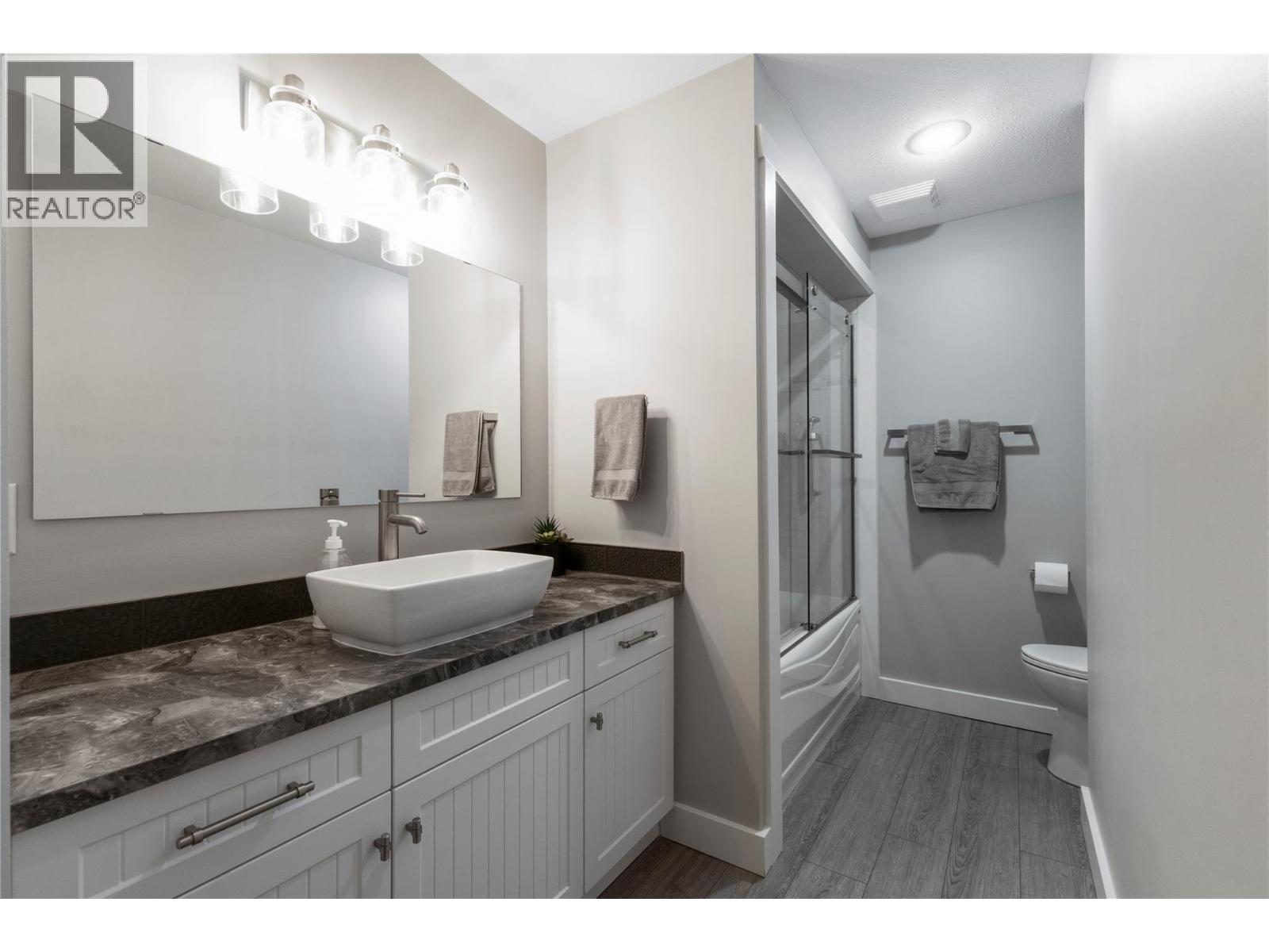 251 6 Street Se Unit# 303, Salmon Arm, British Columbia V1E 1J9 - Photo 19 - 10396983