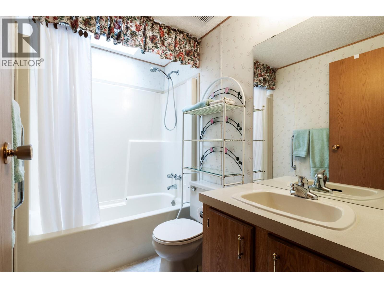 1361 30 Street Se Unit# 26, Salmon Arm, British Columbia V1E 2N4 - Photo 26 - 10396911
