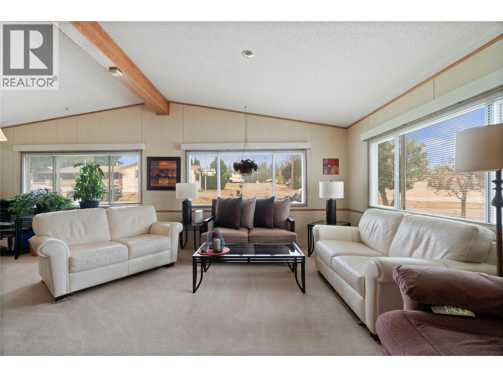 1361 30 Street Se Unit# 26, Salmon Arm, British Columbia V1E 2N4 - Photo 4 - 10396911