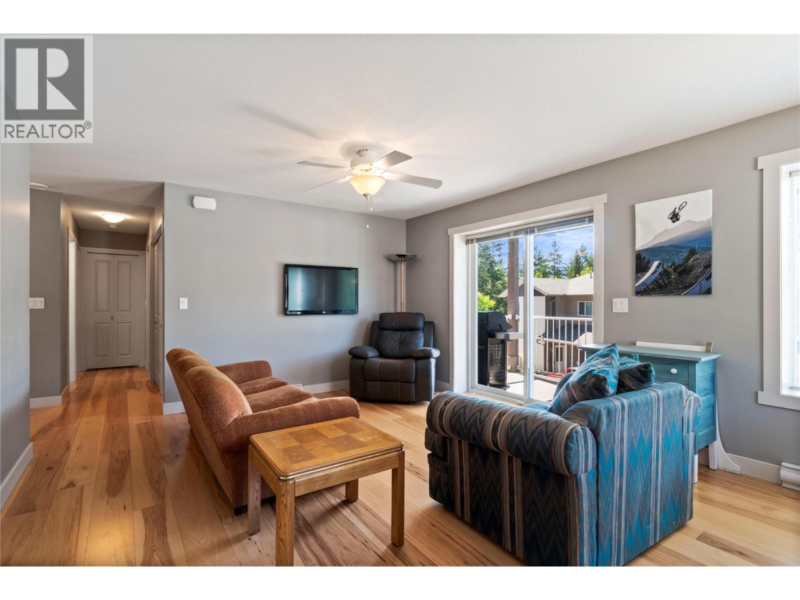 1449 1 Avenue Ne Unit# 404, Salmon Arm, British Columbia V1E 0C4 - Photo 4 - 10397479