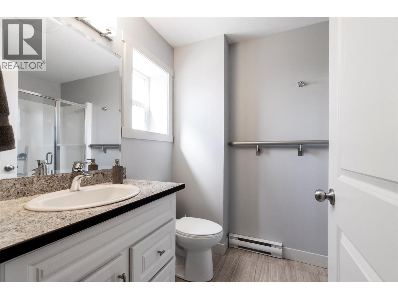 1449 1 Avenue Ne Unit# 404, Salmon Arm, British Columbia V1E 0C4 - Photo 9 - 10397479