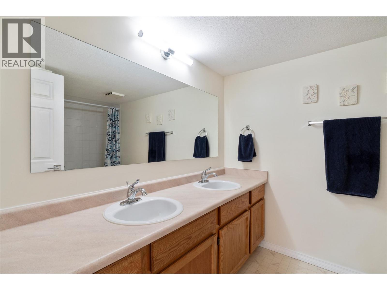 250 5 Street Se Unit# 107, Salmon Arm, British Columbia V1E 1J8 - Photo 18 - 10398899