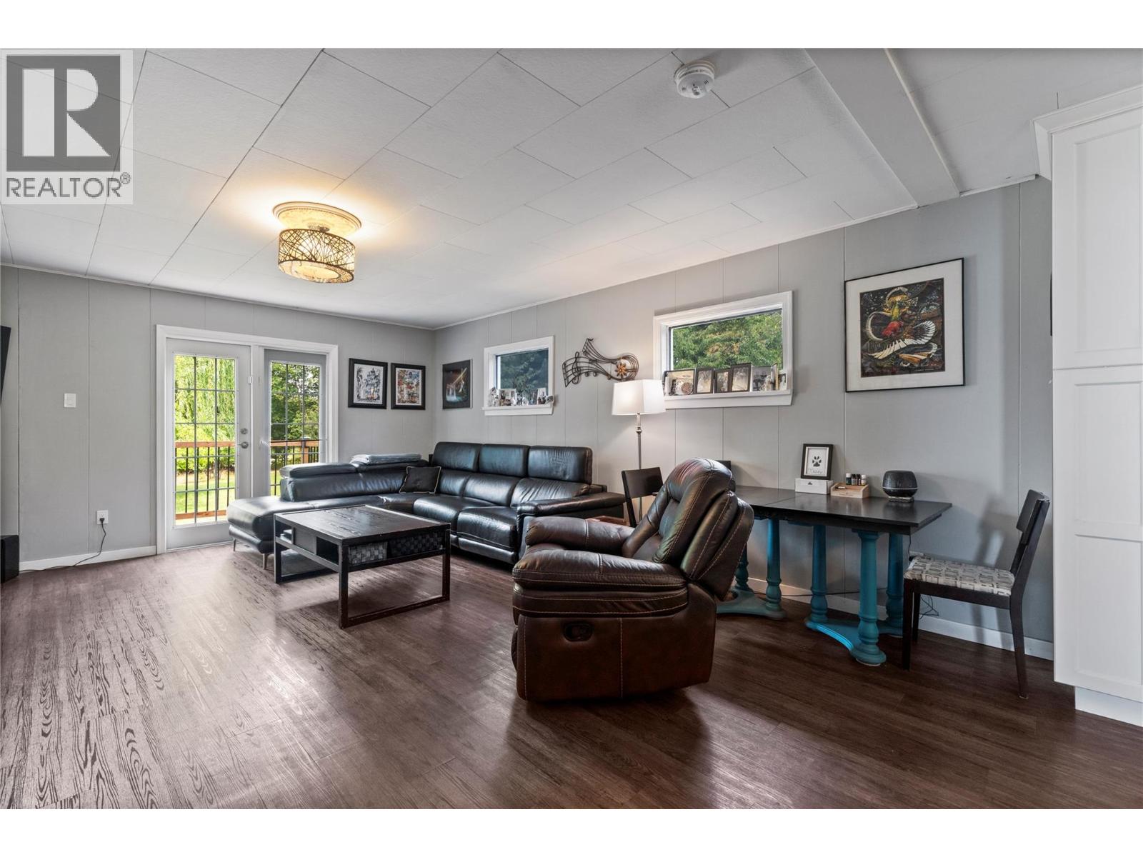 410 Foothill Road Sw, Salmon Arm, British Columbia V1E 1T6 - Photo 17 - 10399078
