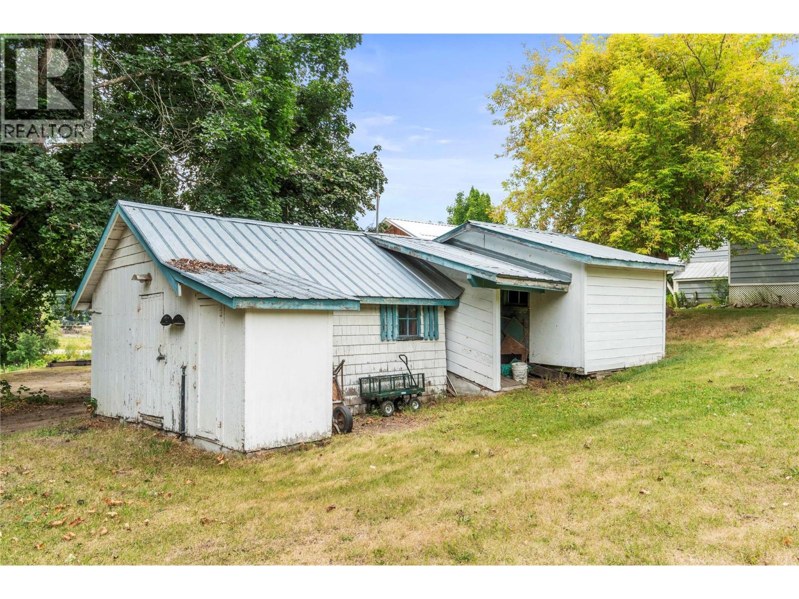 410 Foothill Road Sw, Salmon Arm, British Columbia V1E 1T6 - Photo 49 - 10399078