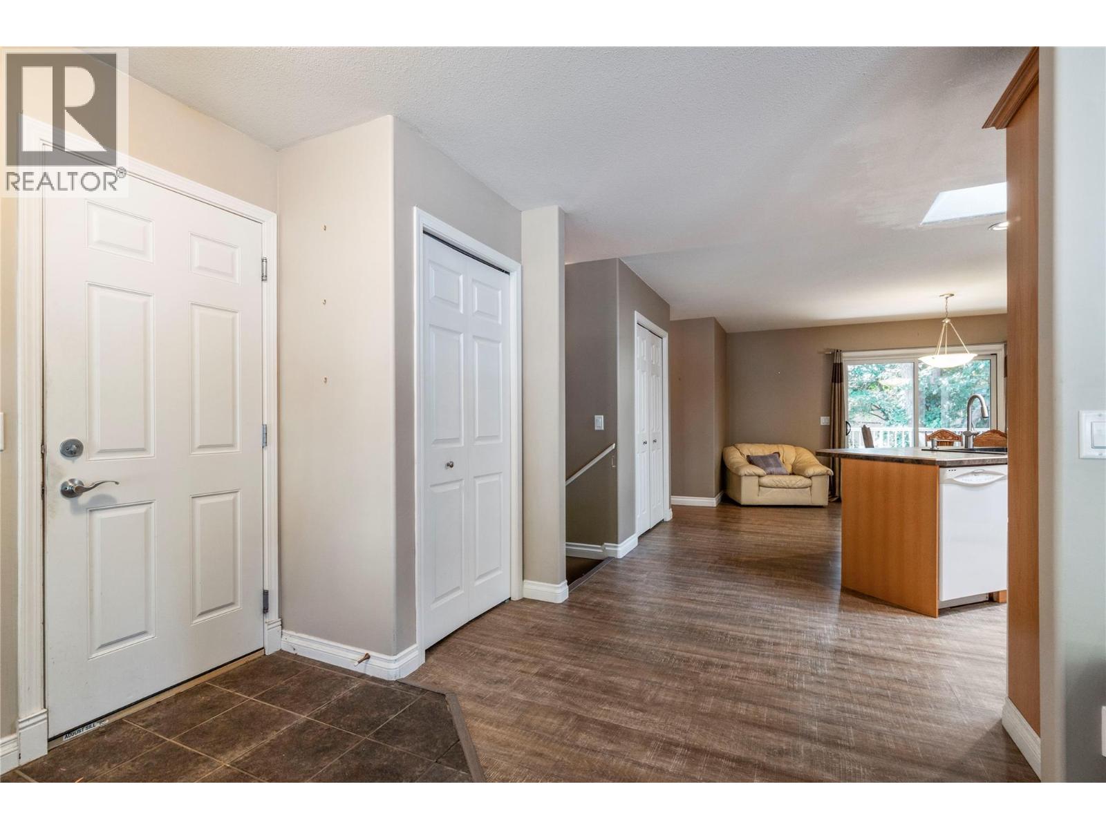 831 37 Street Se, Salmon Arm, British Columbia V1E 3M2 - Photo 8 - 10399399