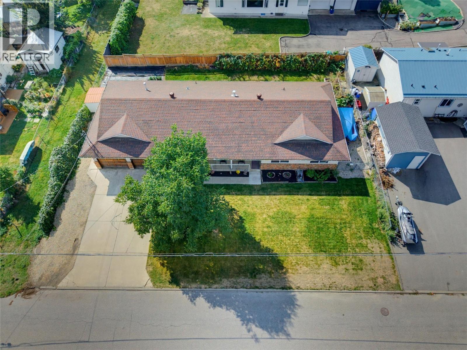 5080 70 Avenue Ne, Salmon Arm, British Columbia V0E 1K0 - Photo 2 - 10399667
