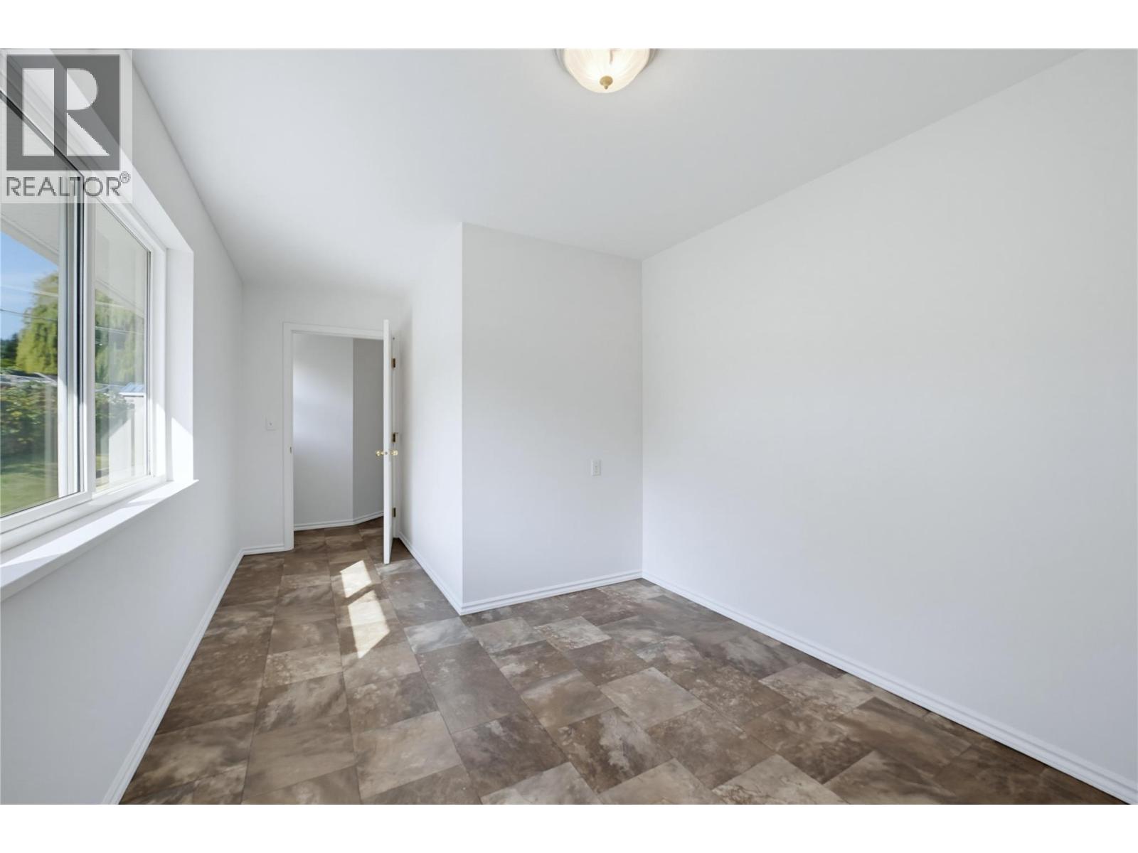 5080 70 Avenue Ne, Salmon Arm, British Columbia V0E 1K0 - Photo 23 - 10399667