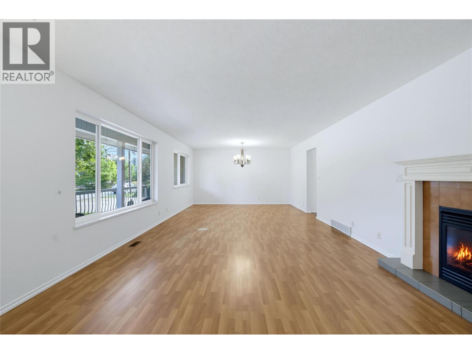 5080 70 Avenue Ne, Salmon Arm, British Columbia V0E 1K0 - Photo 5 - 10399667