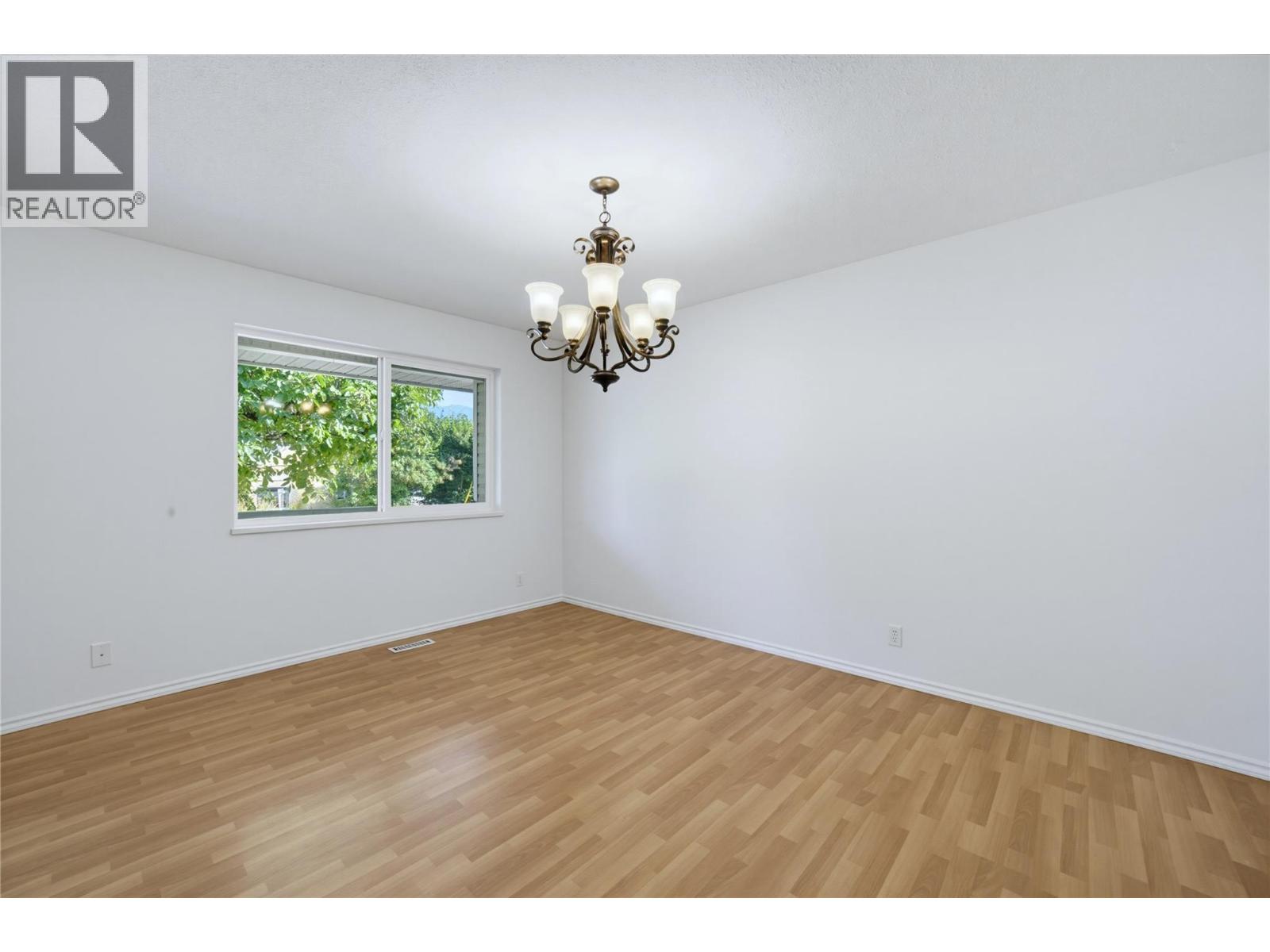 5080 70 Avenue Ne, Salmon Arm, British Columbia V0E 1K0 - Photo 9 - 10399667