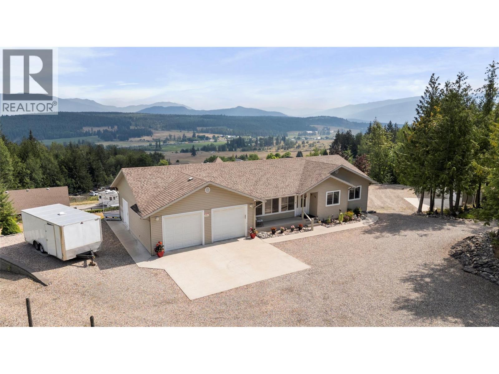 1406 Huckleberry Drive, Sorrento, British Columbia V0E 2W1 - Photo 1 - 10403609