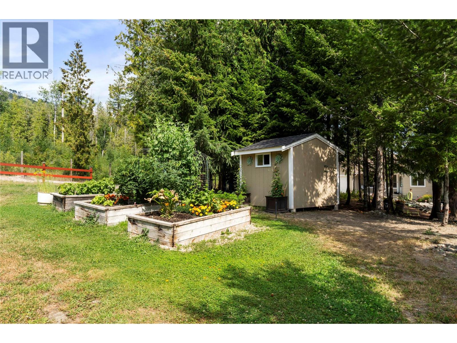 1406 Huckleberry Drive, Sorrento, British Columbia V0E 2W1 - Photo 41 - 10403609